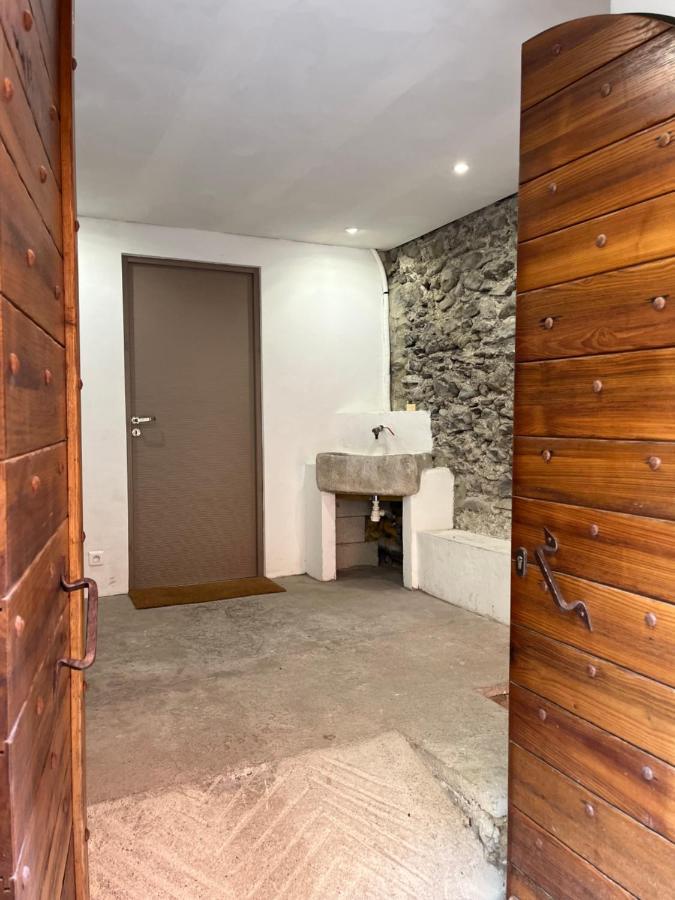 Suite "Chalet" Dans Maison De Village La Brigue Exterior photo